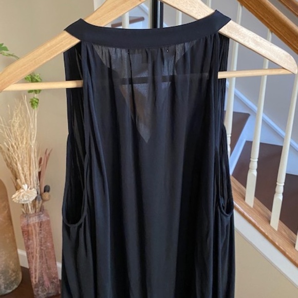 Nicole Miller Artelier 100% Silk Black Cold Shoulder Blouse Size Small - Picture 3 of 15